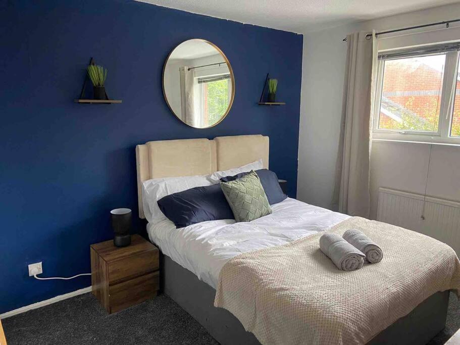 Manchester - Eccles - Business - Contractors - Families - Discounts Available Exterior foto